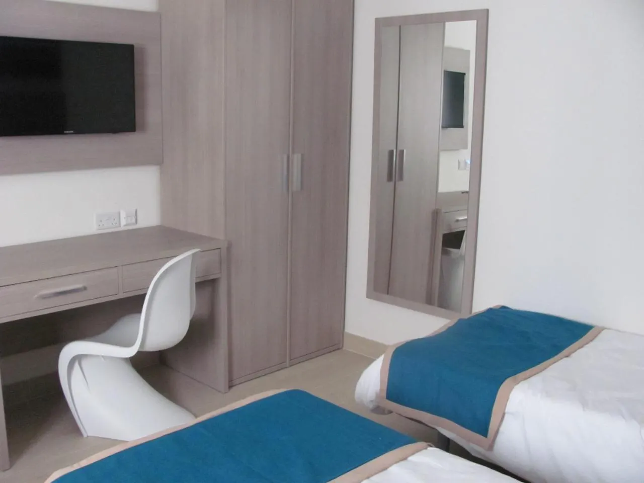 Day'S Inn Hotel And Residence Sliema
